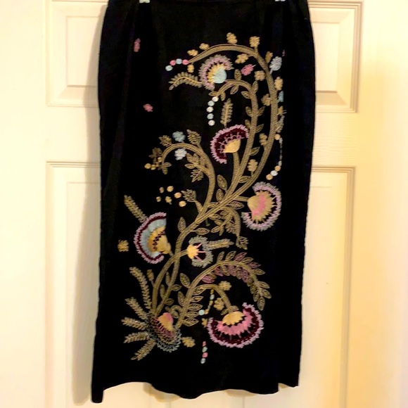 E-COL-O-GIE embroidered skirt size 10 - Picture 1 of 2